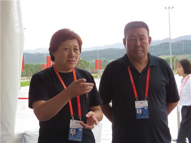 窦丽萍副政委赴呼和塔拉内蒙古自治区70年庆祝活动主会场看望安保学生