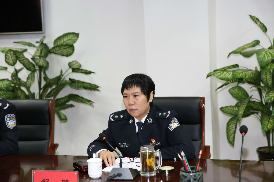 内蒙古警察职业学院召开新提任科级领导干部集体廉政谈话会