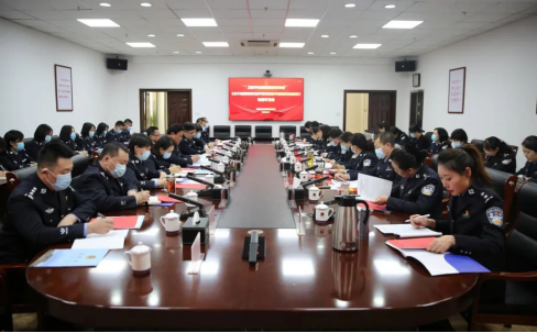学院习近平法治思想研究中心召开《关于加强新时代法学教育和法学理论研究的意见》专题学习会议
