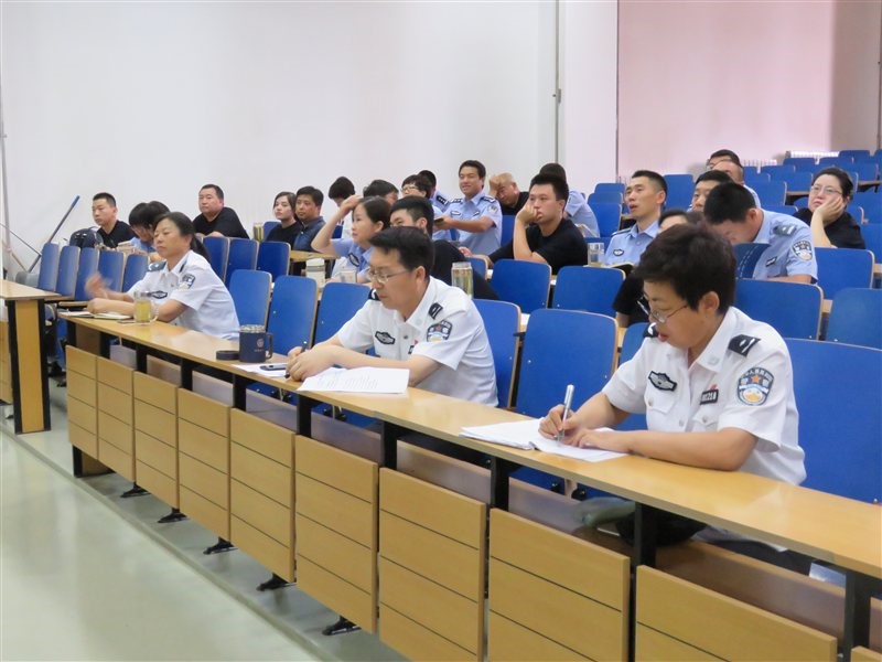 我院教师积极备战公安院校教学技能大赛