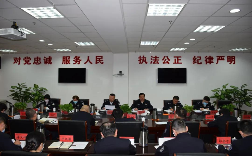 内蒙古警察职业学院传达学习习近平总书记在中央政治局常委会上重要讲话和公安厅党委扩大会议精神