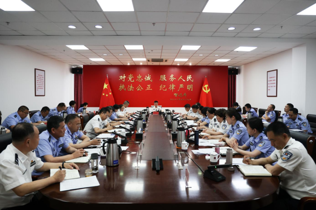 学院党委召开2025年第12次（扩大）会议