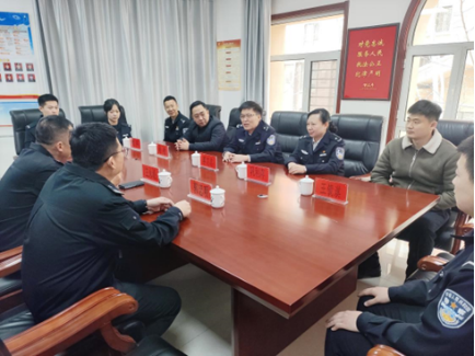 学院领导赴鄂尔多斯市公安局检查指导学生实习工作