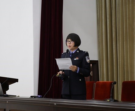 内蒙古警察职业学院组织学唱《中国人民警察警歌》