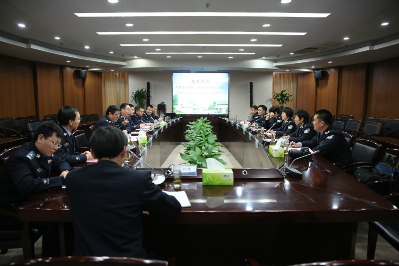 学院党委书记、院长舒雅一行赴南京森林警察学院考察学习