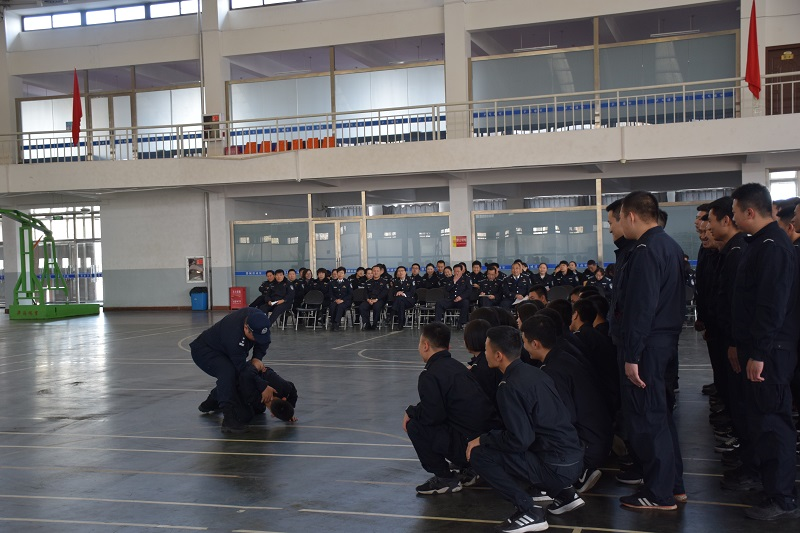 学院开展警务实战公开课教学活动