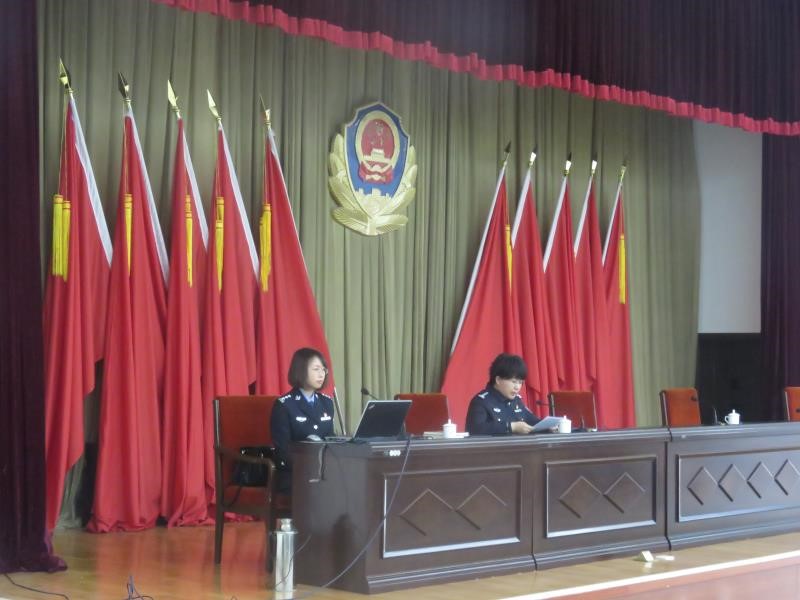 内蒙古警察职业学院举办“中华民族伟大复兴中国梦”专题讲座