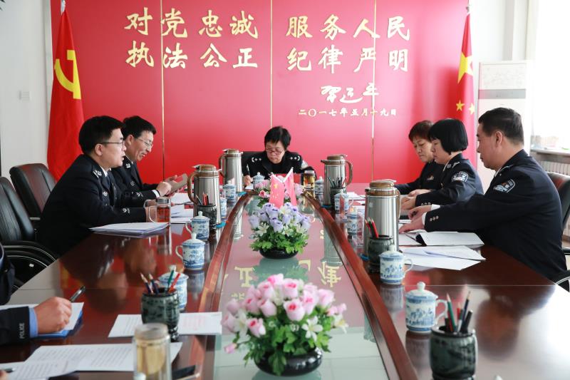 内蒙古警察职业学院传达全区学校安全稳定工作会议精神