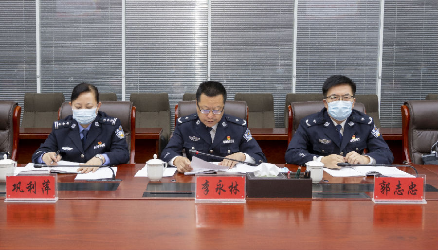 内蒙古警察职业学院与公安厅刑事侦查总队举行合作共建签约暨揭牌仪式
