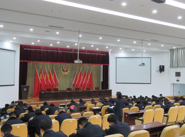 中共内蒙古警察职业学院委员会举办2017年度积极分子培训班
