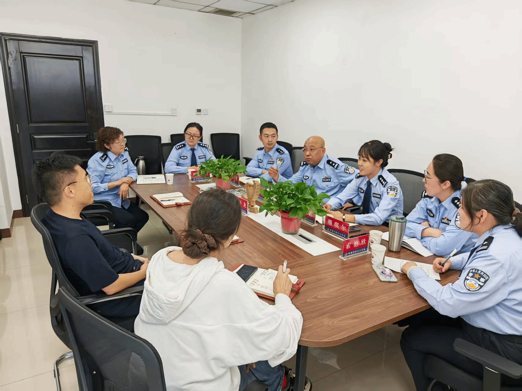 推进校局结对共建 调研大数据警务实战 ——侦查学院刑事犯罪侦查教研室赴市公安局大数据中心开展调研